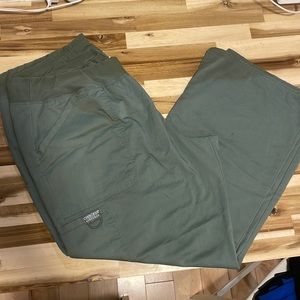 Green Cherokee Scrubs - XL top and XL Petite bottoms